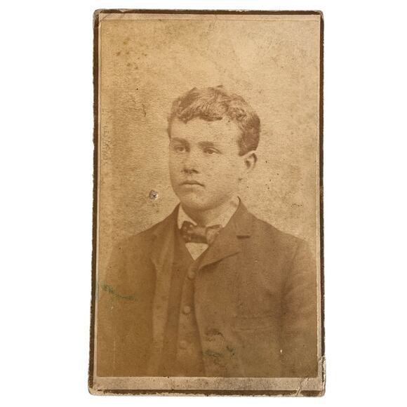 Antique CDV Carte de Visite Photography Sepia Phillips Lafayette Ind Young Man - Picture 2 of 8